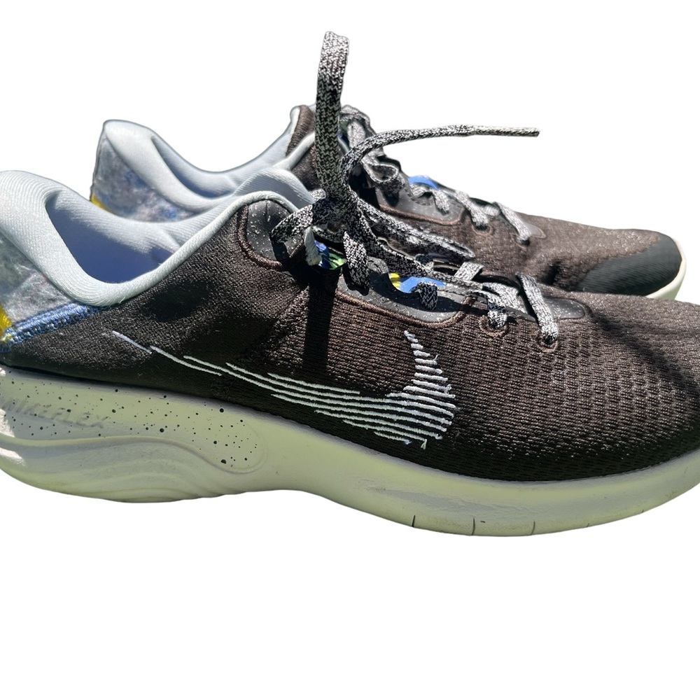 Women’s Nike Running Sneakers - Used Size 7.5